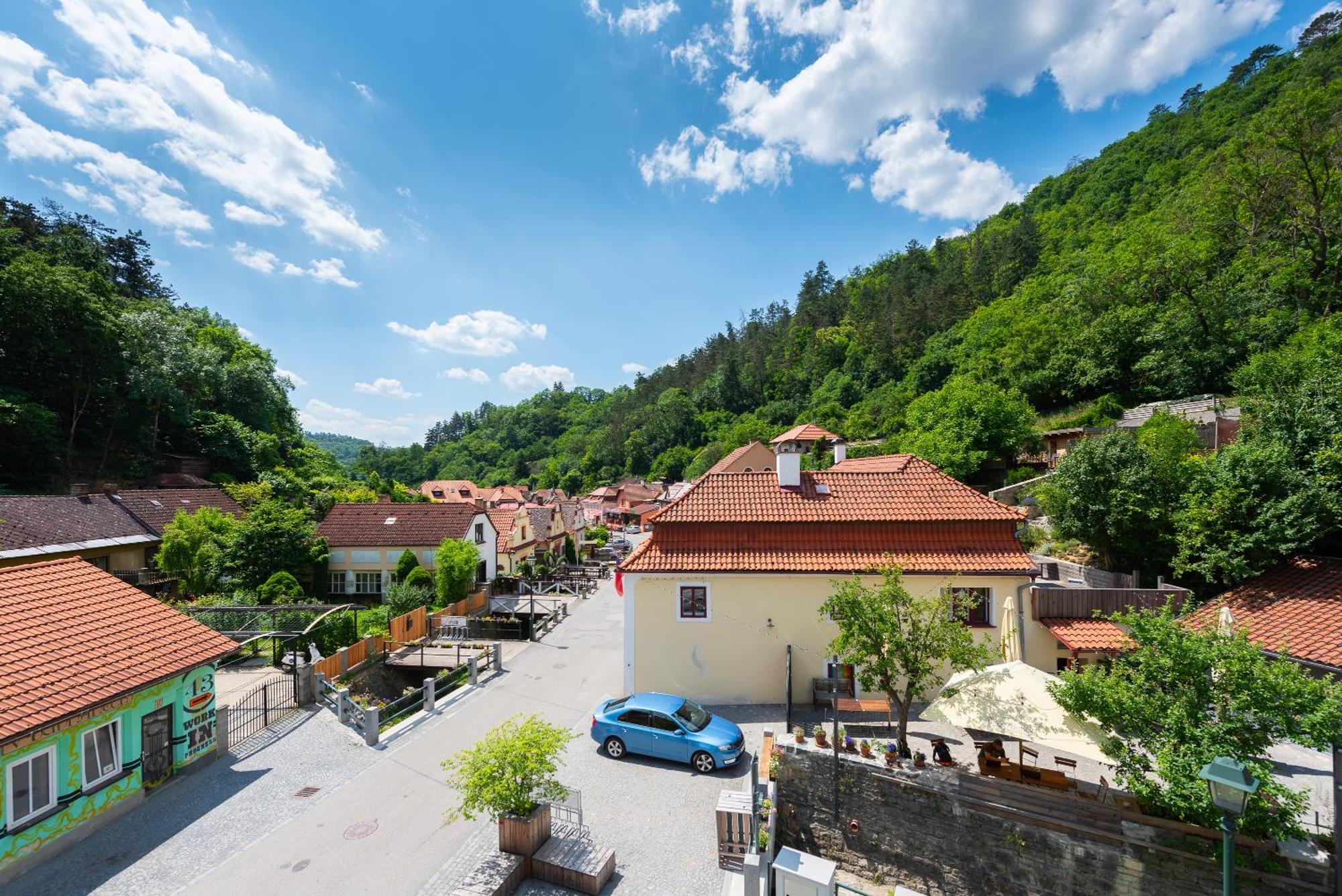 Apartman Muzeum Obchodu Karlštejn Dış mekan fotoğraf